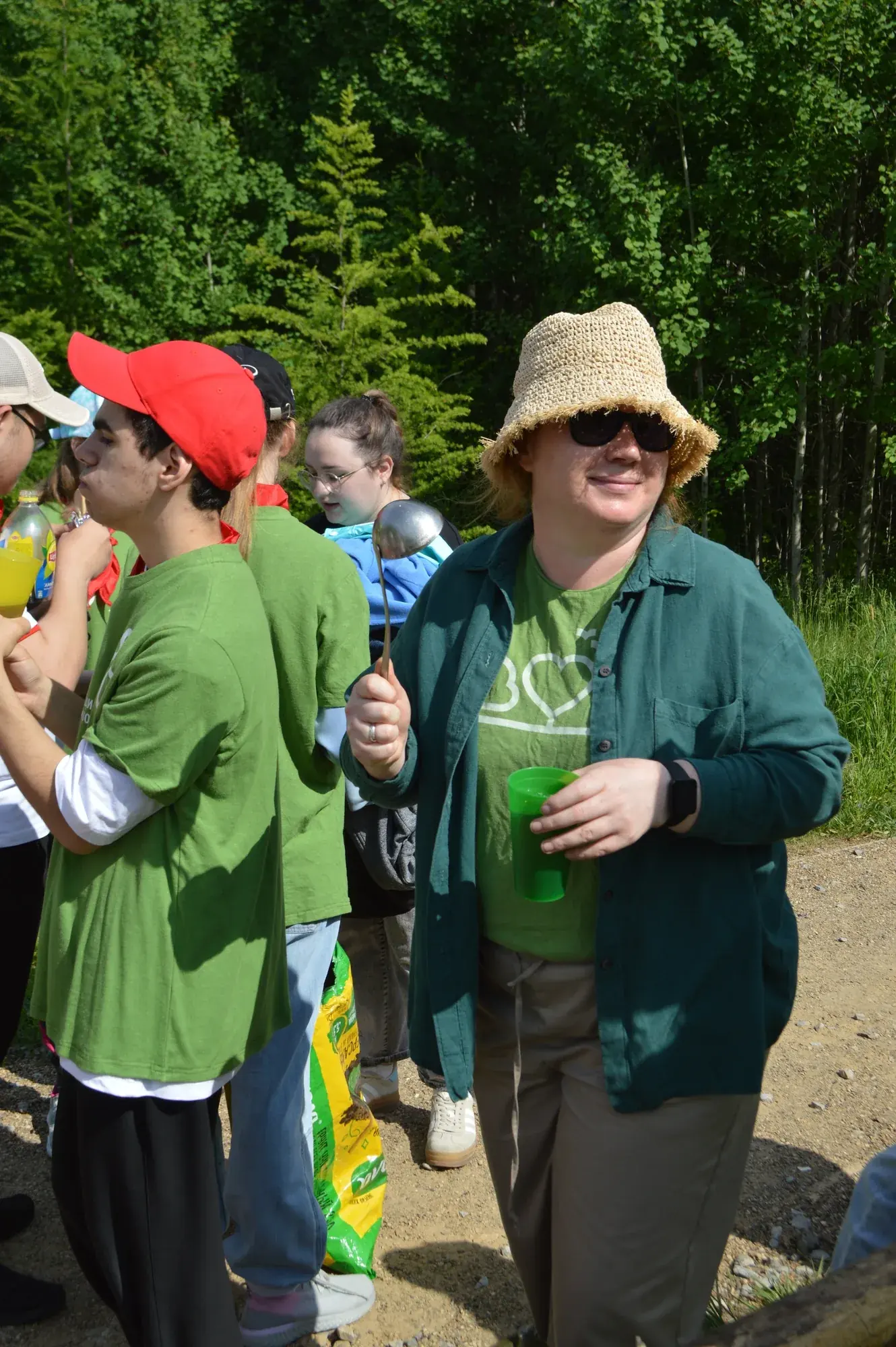 Волонтеры в работе 11